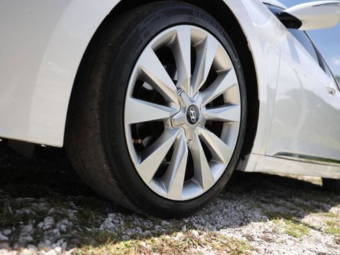 Used 2015 Hyundai Azera Limited FWD image 31