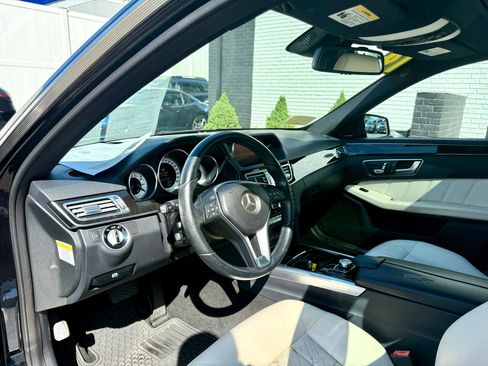 Used 2014 Mercedes-Benz E 250 BlueTEC Sedan image 11