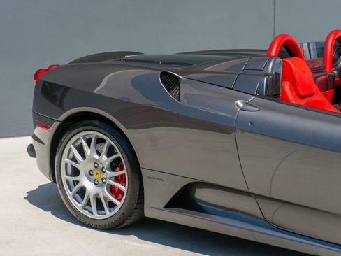 Used 2005 Ferrari F430 Spider RWD image 30