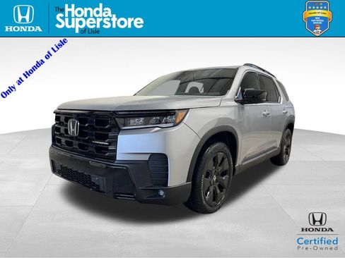 Certified 2026 Honda Pilot Black Edition image 1