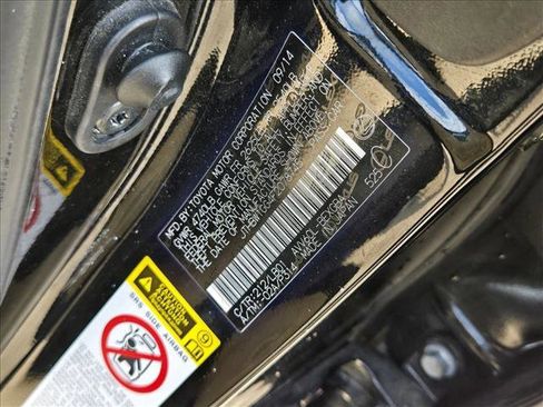 Used 2015 Lexus ES 300h image 24