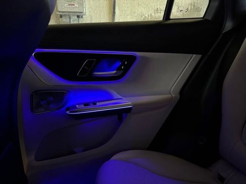 Used 2023 Mercedes-Benz GLC 300 4MATIC image 16