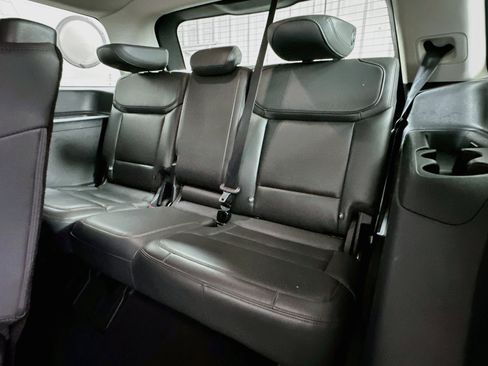 Used 2025 Ford Expedition Active AWD/4WD image 31