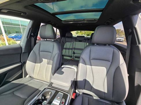 Used 2025 Audi Q8 Premium Plus w/ Premium Plus Package AWD/4WD image 22