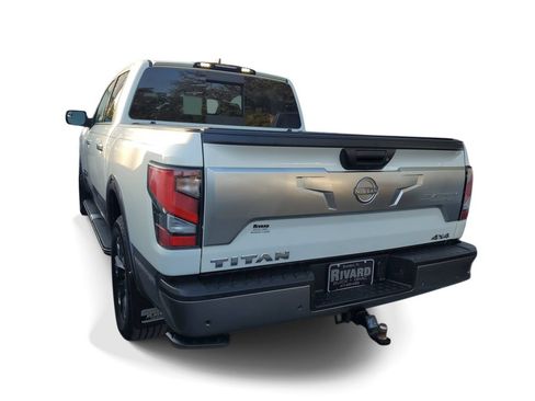 Used 2023 Nissan Titan Platinum Reserve w/ Moonroof Package AWD/4WD image 3