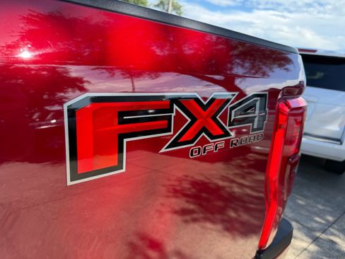 Used 2017 Ford F250 Platinum w/ FX4 Off-Road Package AWD/4WD image 12