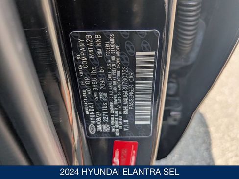Certified 2024 Hyundai Elantra SEL FWD image 34