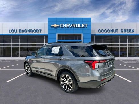 Used 2025 Ford Explorer ST-Line AWD/4WD image 6