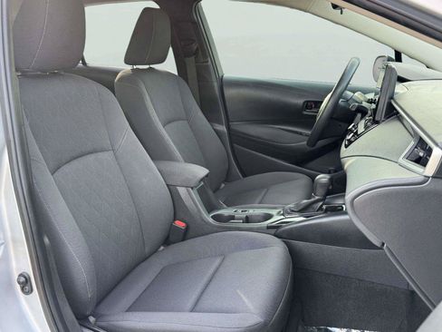 Used 2023 Toyota Corolla LE FWD image 52