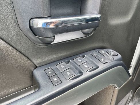 Used 2018 Chevrolet Silverado 1500 LT w/ All Star Edition image 11