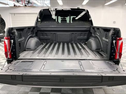 Used 2025 Ford F150 Raptor AWD/4WD image 34