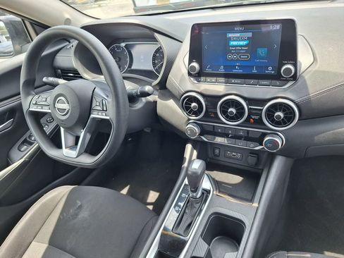 Used 2025 Nissan Sentra SV FWD image 31