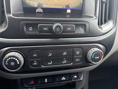 Used 2022 Chevrolet Colorado W/T w/ Custom Special Edition AWD/4WD image 23