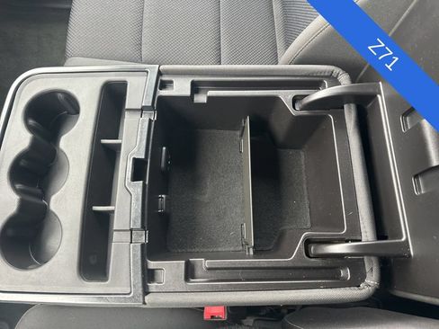 Used 2018 Chevrolet Silverado 1500 LT AWD/4WD image 20