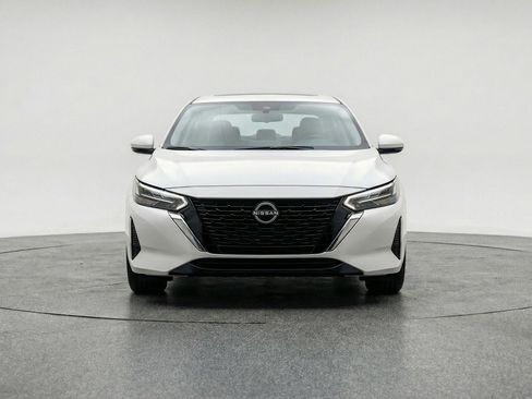 Used 2025 Nissan Sentra S FWD image 2