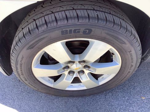 Used 2015 Chevrolet Traverse LTZ AWD/4WD image 27