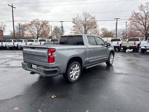 Used 2023 Chevrolet Silverado 1500 High Country w/ Technology Package image 7