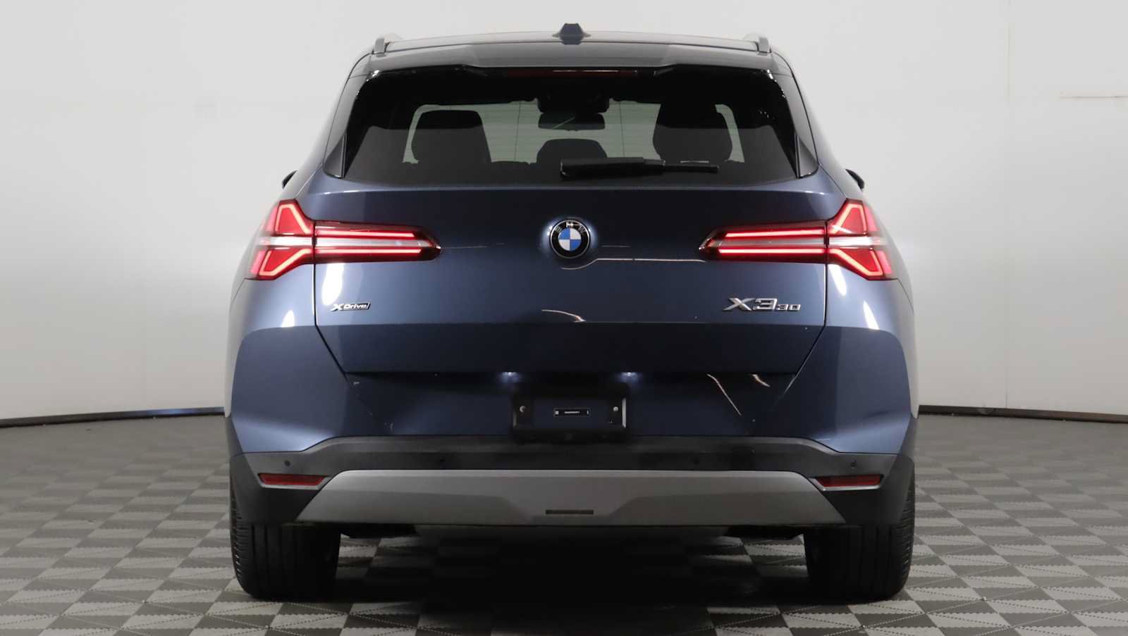 Used 2026 BMW X3 xDrive30i w/ Premium Package AWD/4WD image 5