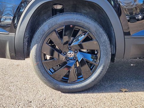 New 2026 Volkswagen Atlas SE image 13