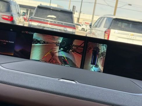 Used 2025 Lincoln Navigator Reserve image 5