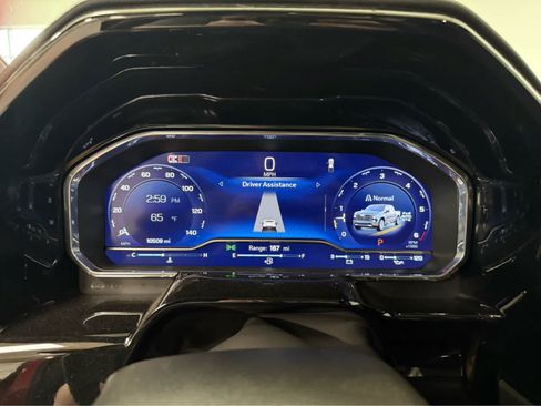 Used 2024 Chevrolet Silverado 1500 High Country w/ Technology Package AWD/4WD image 26