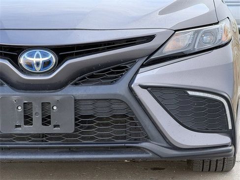 Used 2023 Toyota Camry SE image 8