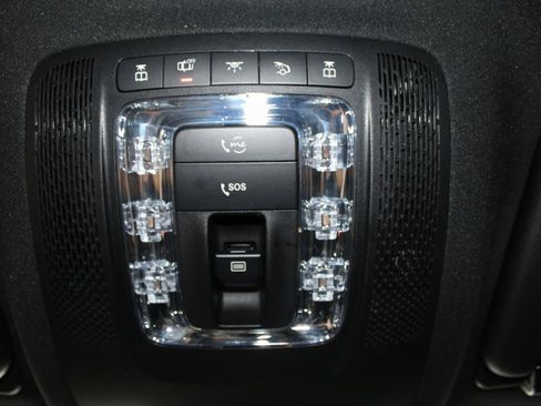 Used 2023 Mercedes-Benz GLE 450 4MATIC image 42