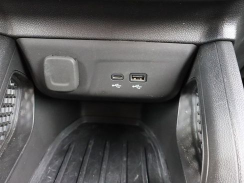 Used 2024 Chevrolet TrailBlazer RS AWD/4WD image 16