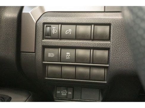 Used 2024 Toyota Tacoma TRD Sport image 25