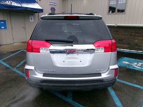 Used 2017 GMC Terrain SLT AWD/4WD image 4