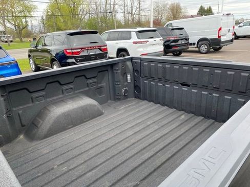 Used 2024 GMC Sierra 1500 Elevation AWD/4WD image 10