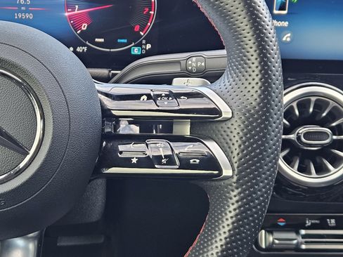 Certified 2024 Mercedes-Benz GLA 250 image 29