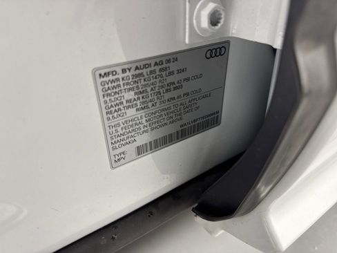 Used 2025 Audi Q7 3.0T Premium Plus w/ Premium Plus Package AWD/4WD image 40