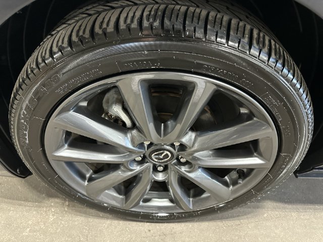 Used 2023 MAZDA MAZDA3 s FWD image 23
