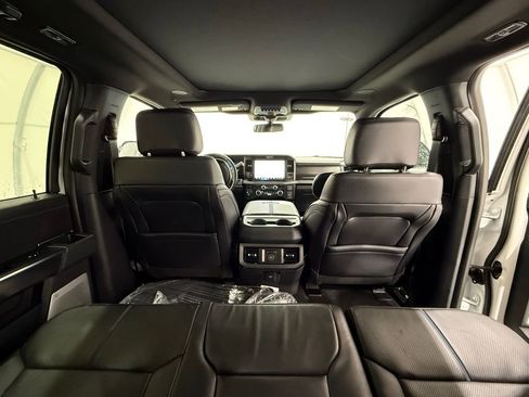 New 2026 Ford F450 Platinum w/ FX4 Off-Road Package image 30