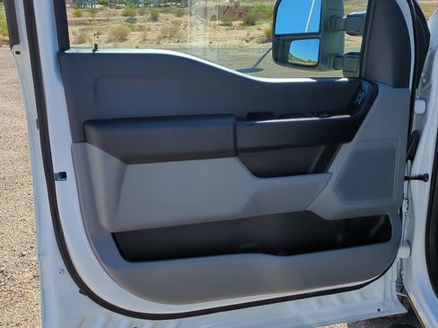 Used 2024 Ford F250 XL RWD image 13
