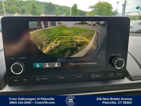 Used 2023 Honda Pilot LX image 7
