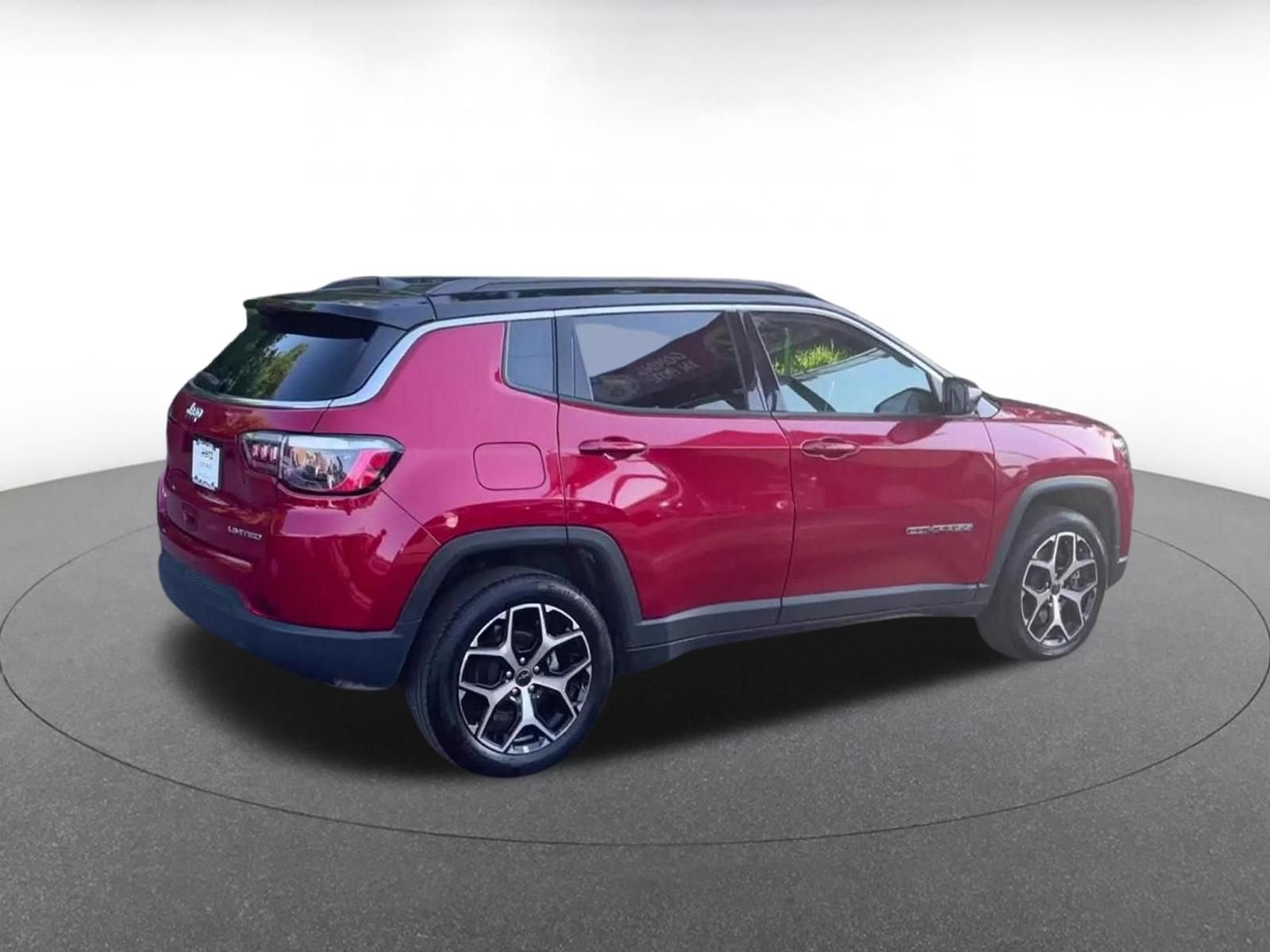 Used 2025 Jeep Compass Limited AWD/4WD image 14