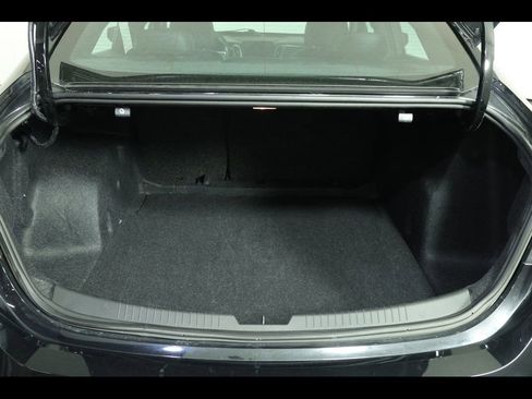 Used 2016 Chevrolet Malibu Premier w/ Driver Confidence Package II image 7