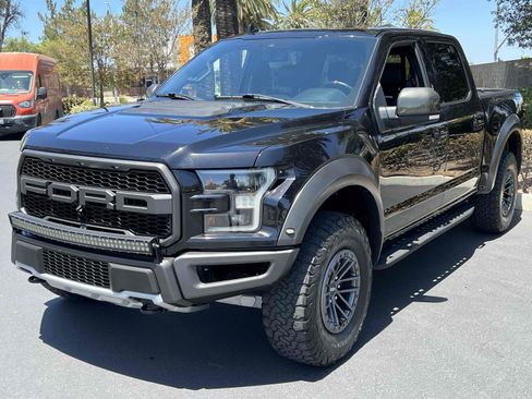Used 2019 Ford F150 Raptor w/ Equipment Group 802A Luxury AWD/4WD image 11