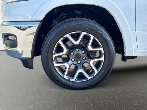 Used 2025 RAM 1500 Laramie AWD/4WD image 11