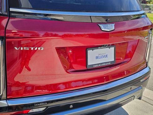 New 2026 Cadillac Vistiq Luxury AWD/4WD image 15