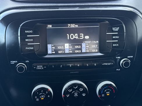 Used 2018 Kia Soul image 30