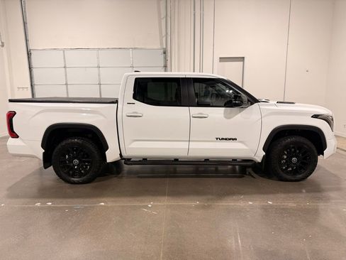 Used 2024 Toyota Tundra Limited image 4