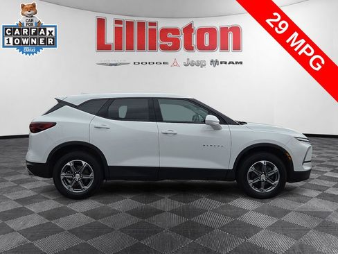 Used 2024 Chevrolet Blazer LT FWD image 4