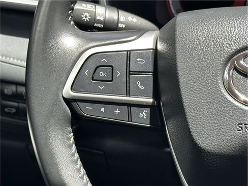 Used 2025 Toyota Highlander XSE AWD/4WD image 23