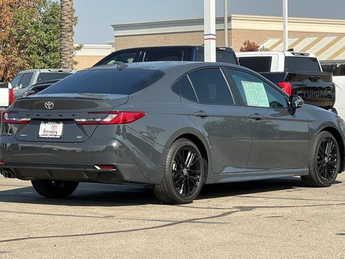 Certified 2025 Toyota Camry SE FWD image 5