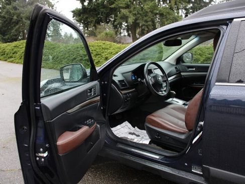 Used 2014 Subaru Outback 2.5i Limited image 5