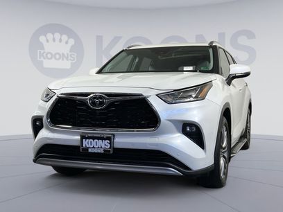 Used 2021 Toyota Highlander Platinum