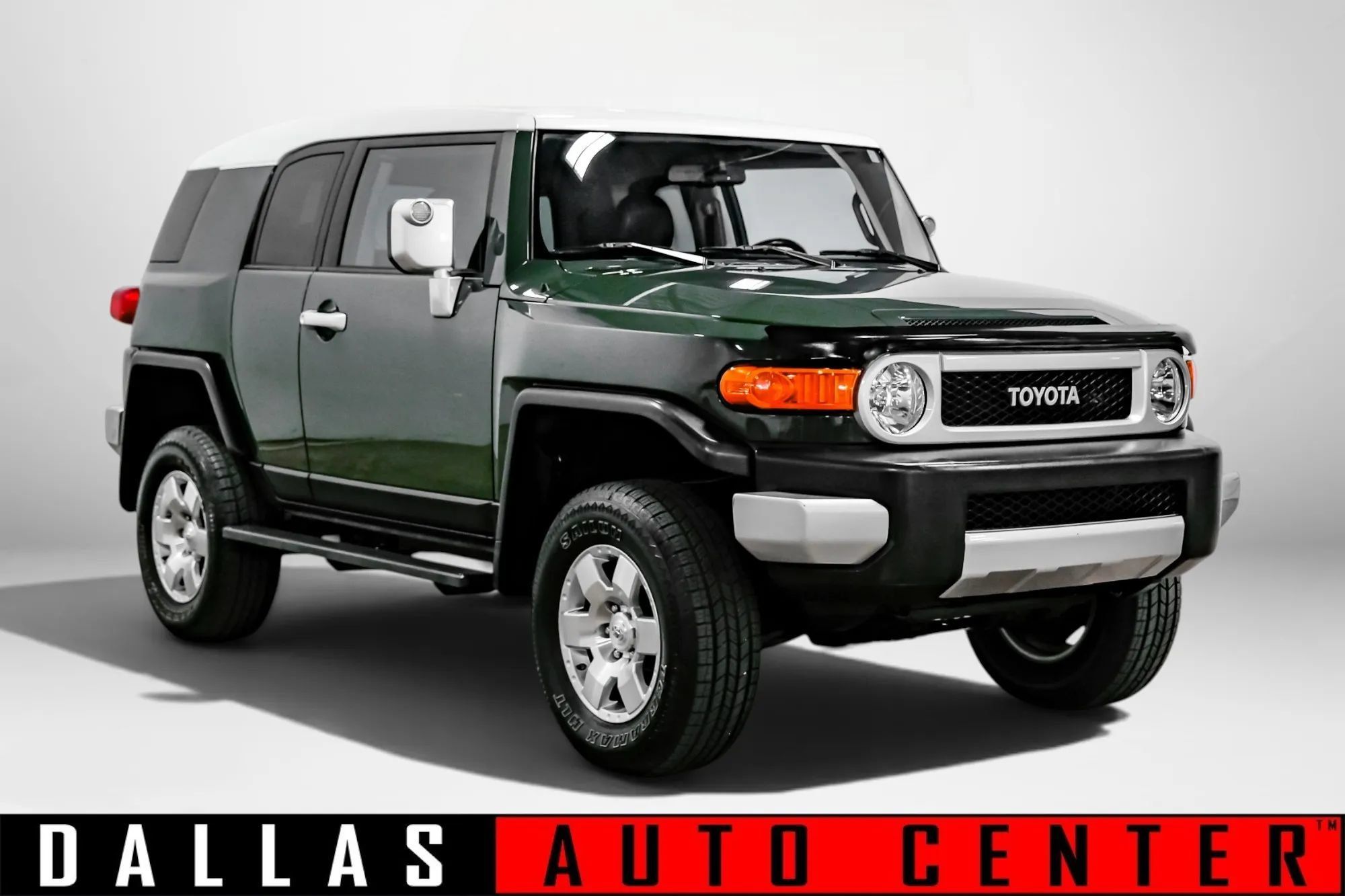 Used 2010 Toyota FJ Cruiser 4WD image 1